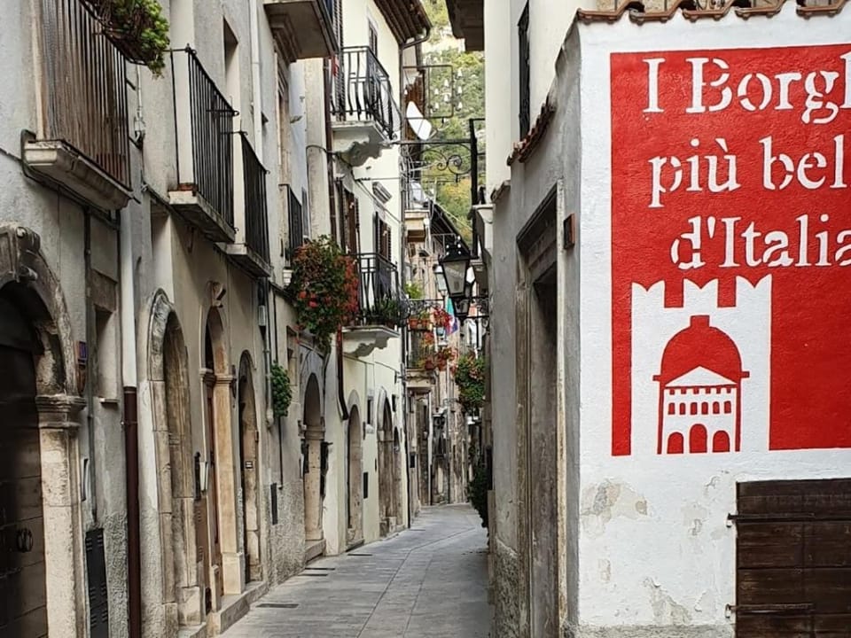 CasaLeaPacentro Apartment in Molise, Italy