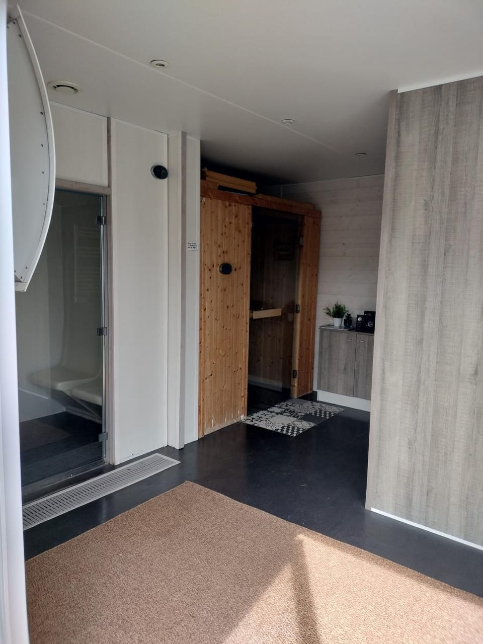 Hot Tub, Sauna, Spa and wellness centre/facilities