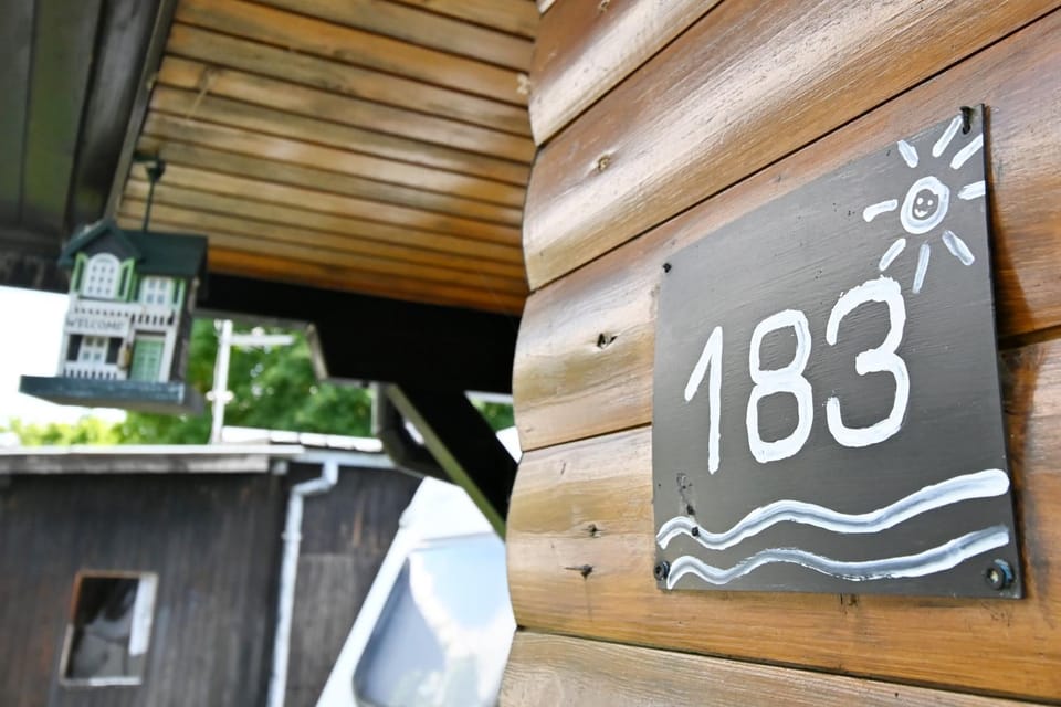 Počitniška kamp hiška Miha, Terme 3000 - VKLJUČENI 2 KOPALNI KARTI Apartment in Slovenia