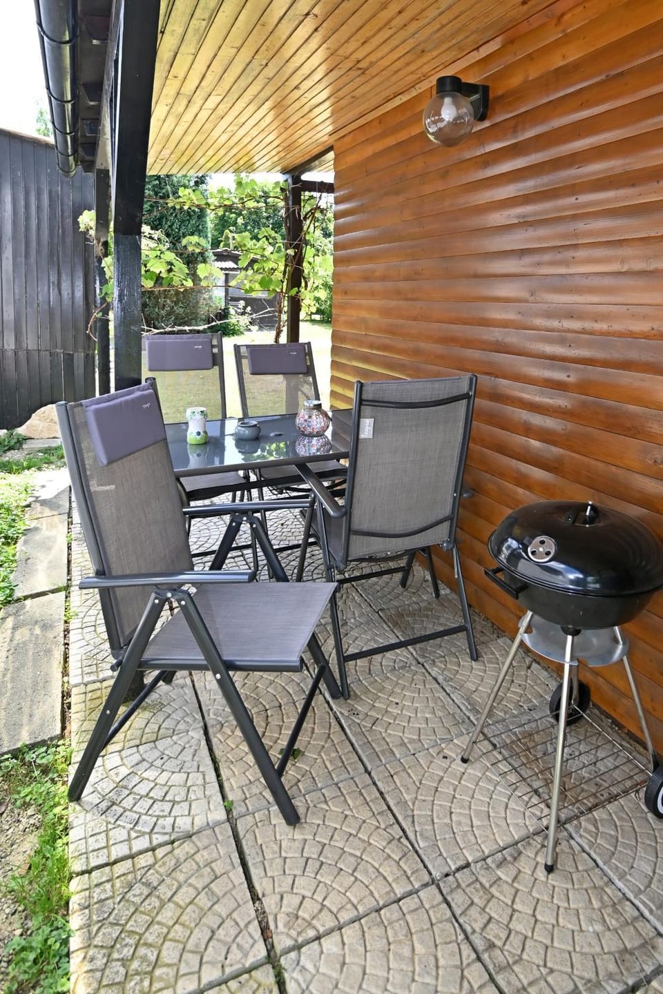 Počitniška kamp hiška Miha, Terme 3000 - VKLJUČENI 2 KOPALNI KARTI Apartment in Slovenia