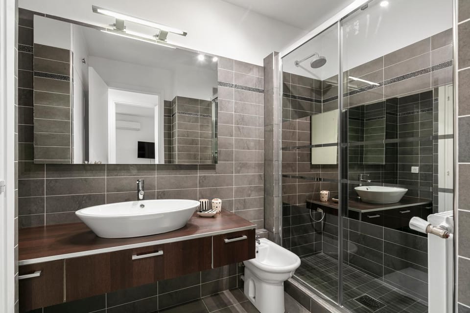 Shower, Bathroom