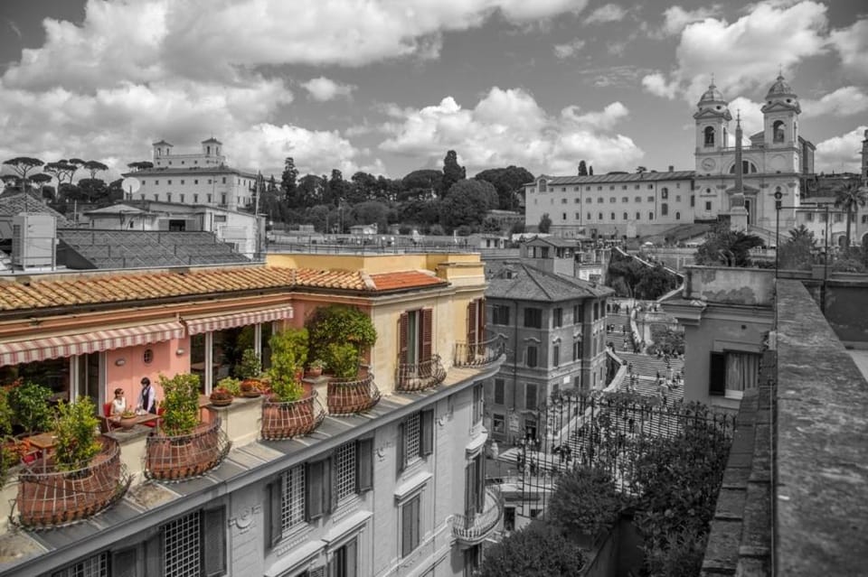 Property building, Nearby landmark, Balcony/Terrace, City view, Landmark view