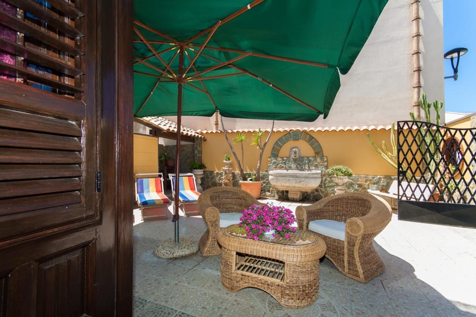 Patio, View (from property/room), Balcony/Terrace