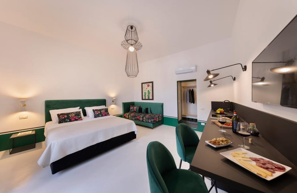 Scalinatella luxury room Apartment in Sorrento