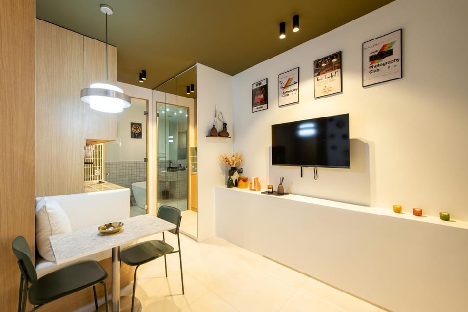 TV and multimedia, Kitchen or kitchenette, Dining area