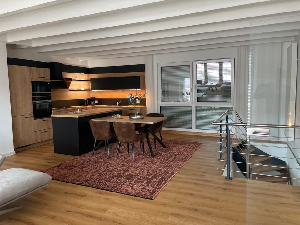 Kitchen or kitchenette, Living room, Dining area