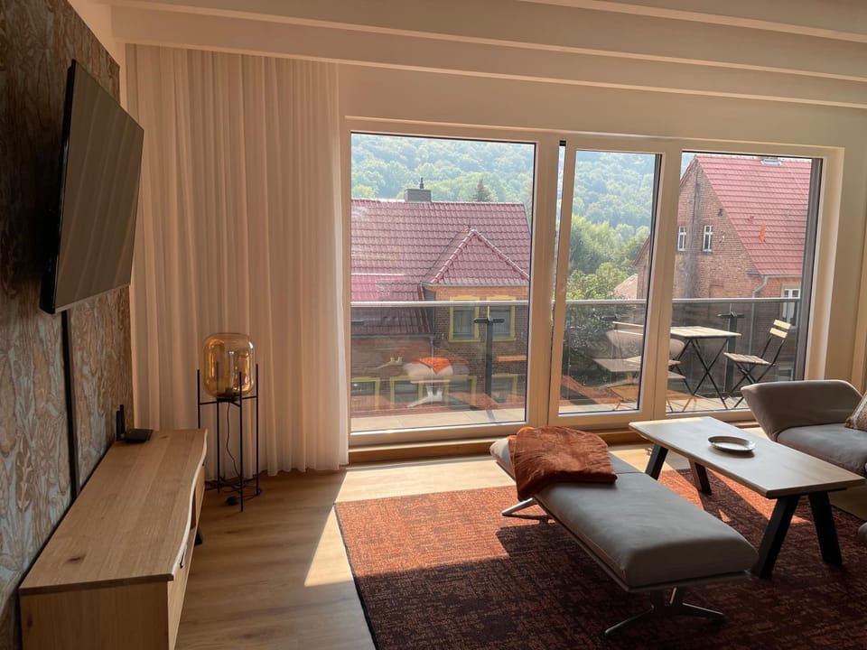 TV and multimedia, View (from property/room), Balcony/Terrace, Living room