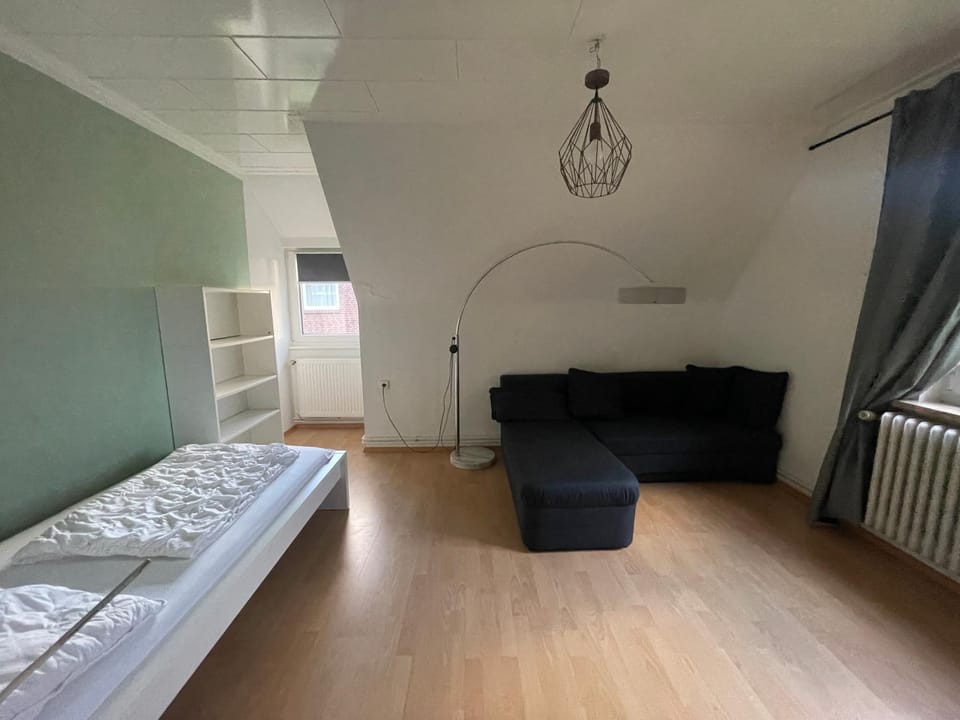 4 Schlafzimmer Monteurwohnung, Handwerkerwohnung Apartment in Friesland