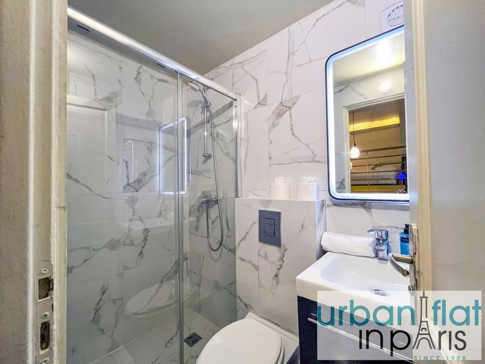 Urban Flat 09 - Stylish Triplex Champs-Elysees Apartment in Paris