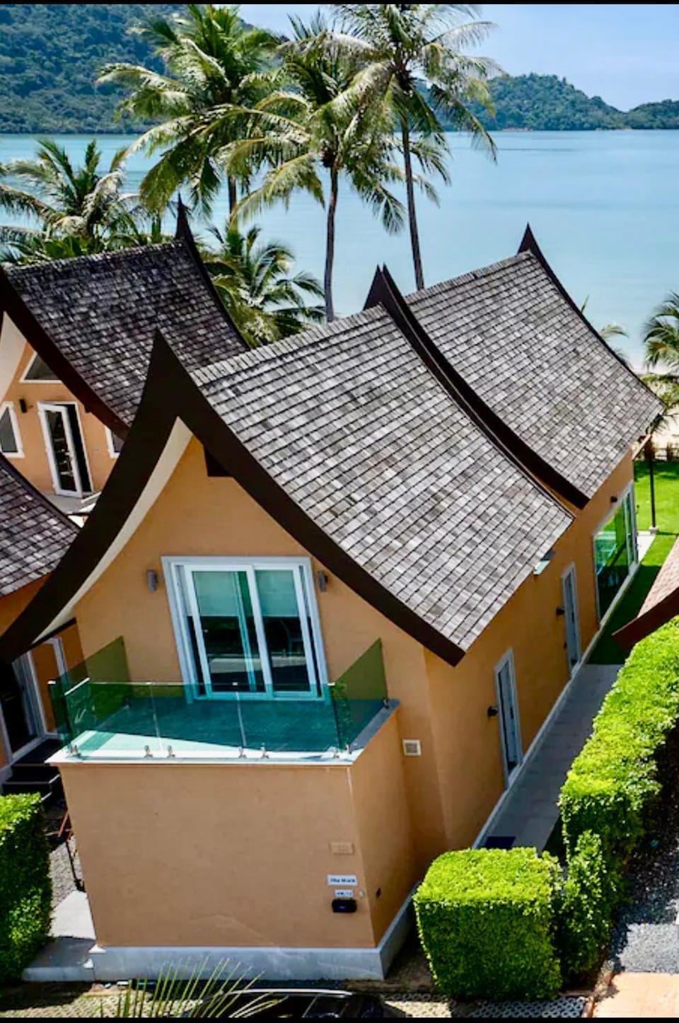Juga Beach Front Villa 3B Koh Chang Villa in Ko Chang