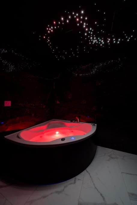 Night, Hot Tub