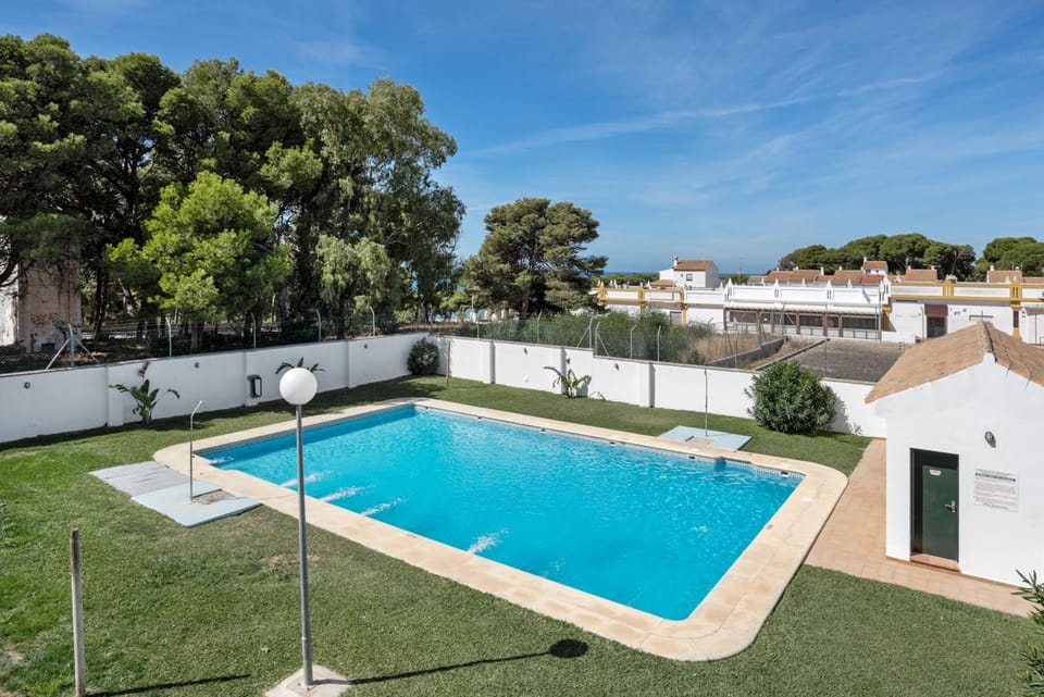 Property building, Swimming pool