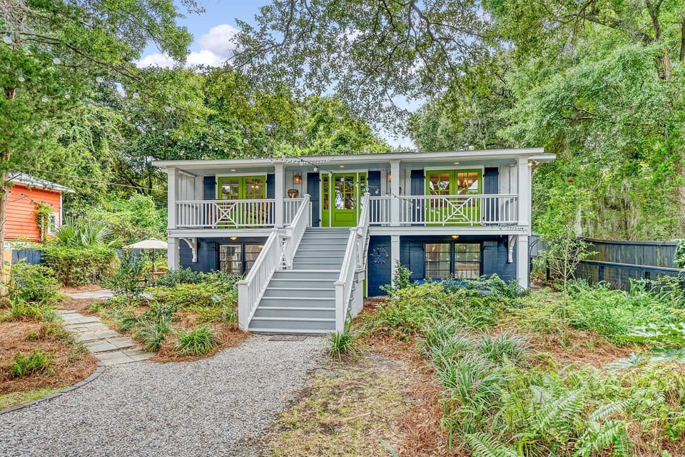 209 W Indian Cabin By The Sea Cabin in Folly Beach