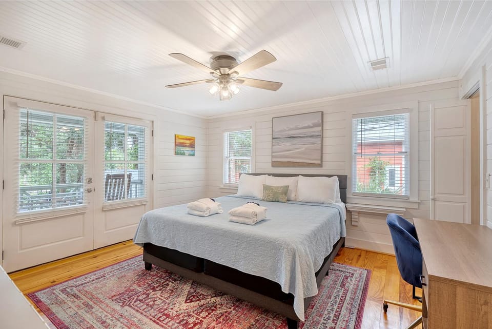 209 W Indian Cabin By The Sea Cabin in Folly Beach