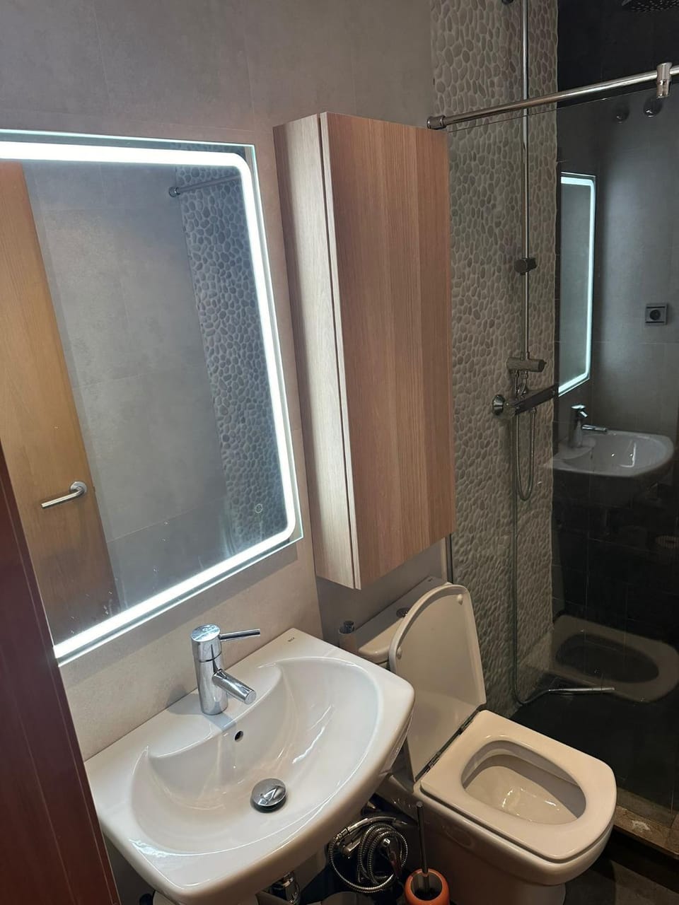 Shower, Toilet, Bathroom