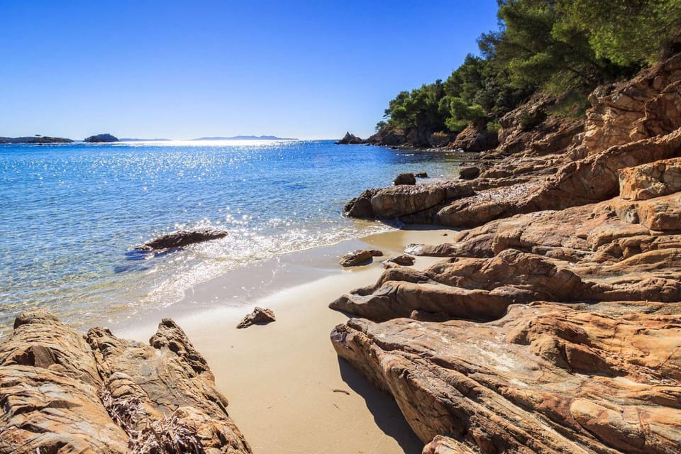 Nearby landmark, Day, Natural landscape, Beach, Sea view