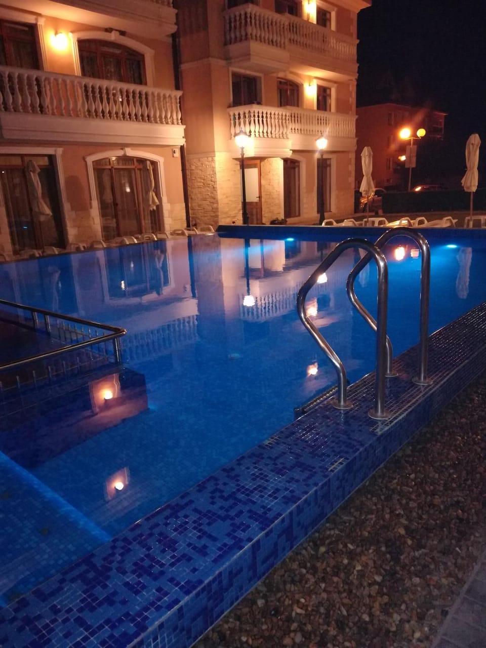 Swimming pool