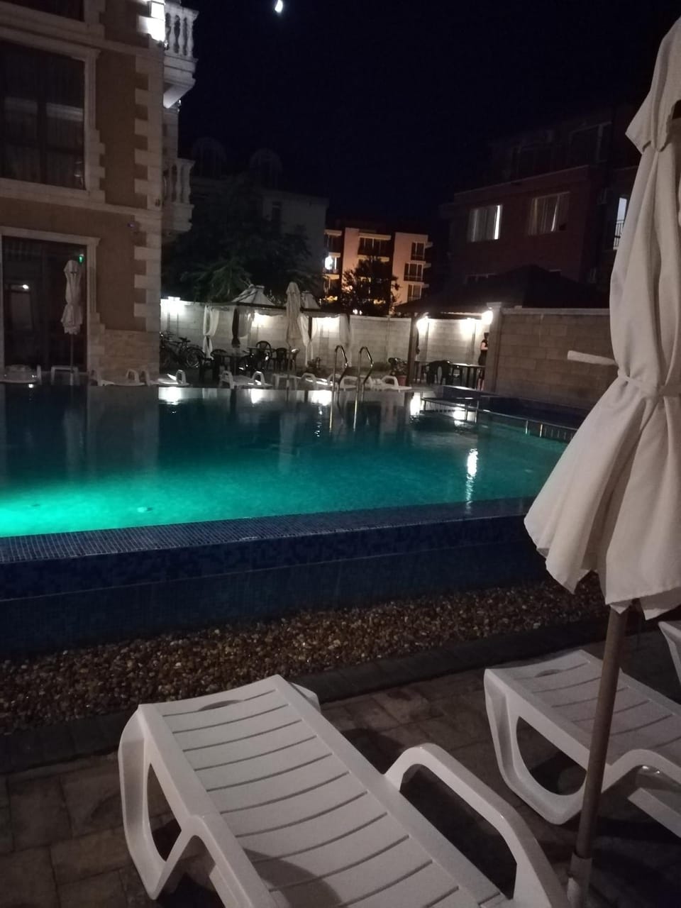 Swimming pool