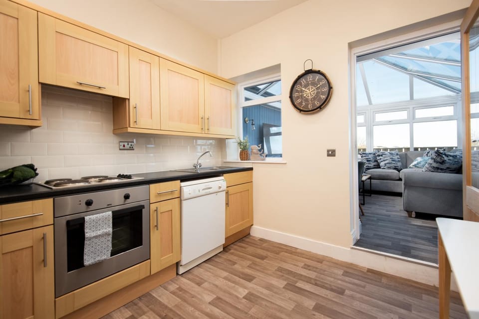 Kitchen or kitchenette, kitchen