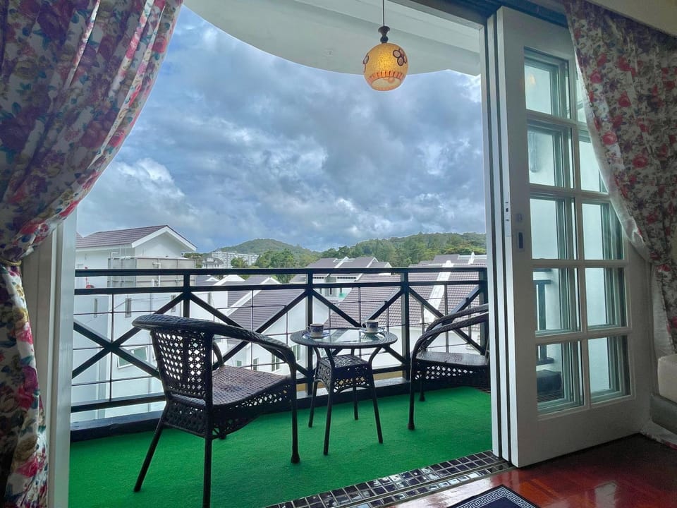 Patio, View (from property/room)
