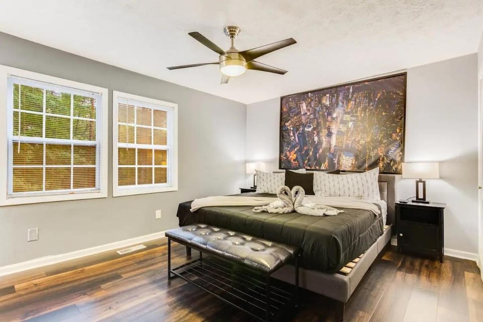 Bed, Photo of the whole room, Bedroom