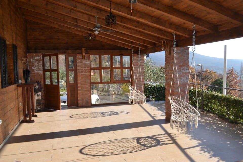 View (from property/room), Balcony/Terrace