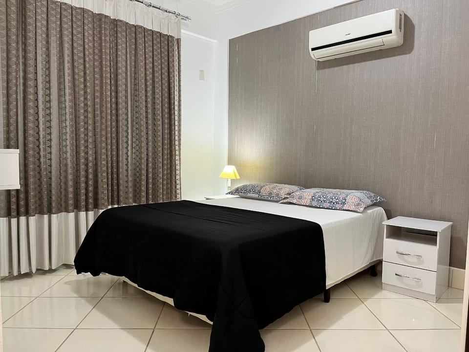Bed, Photo of the whole room, Bedroom, air conditioner