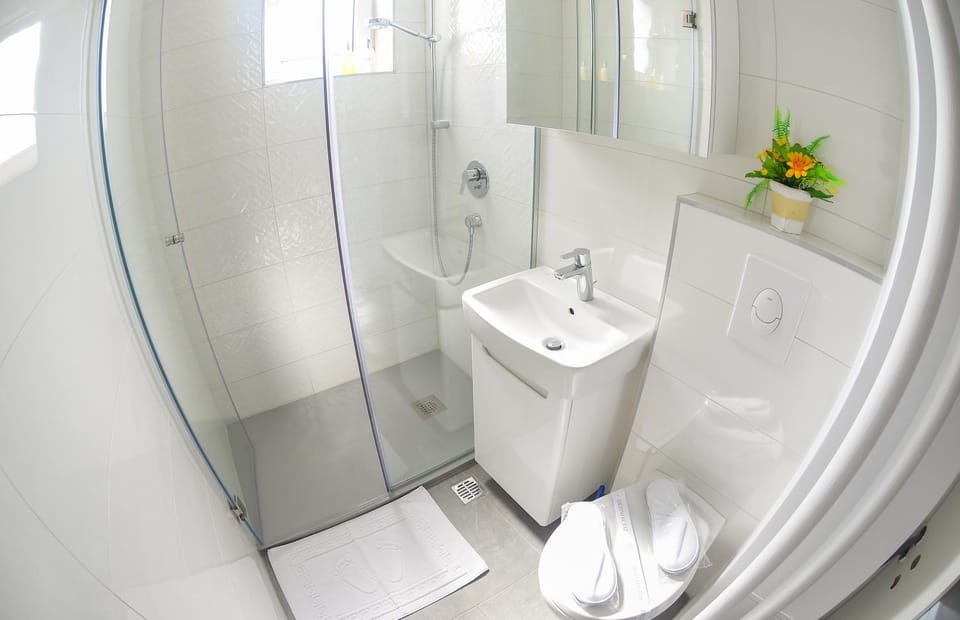 Toilet, Bathroom, Decorative detail