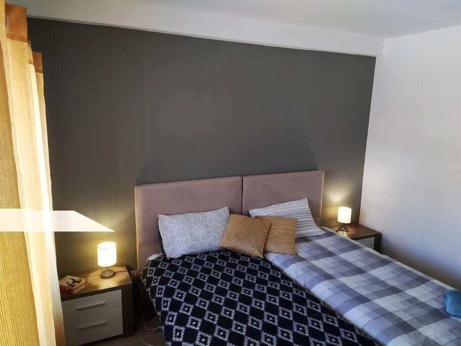 Family friendly 3 BR apt, ideally located in Lagos Apartment in Lagos