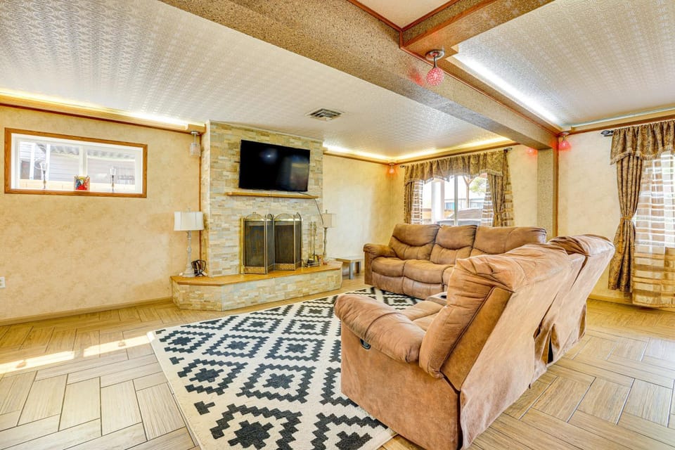 Pet-Friendly Home Near Downtown Henderson House in Henderson