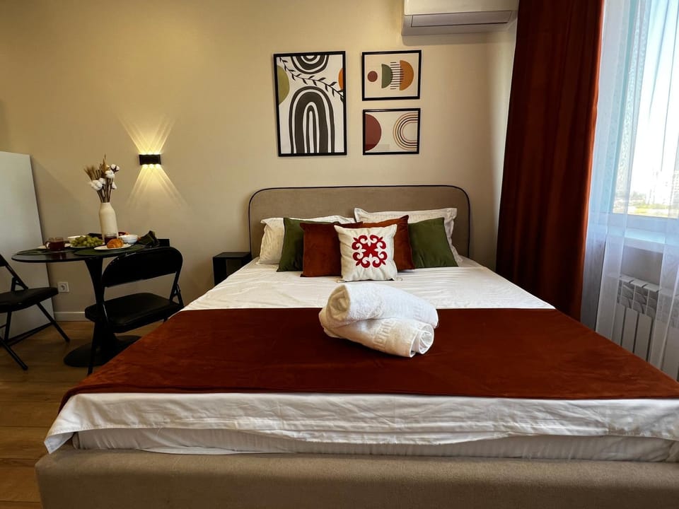 Bed, Bedroom