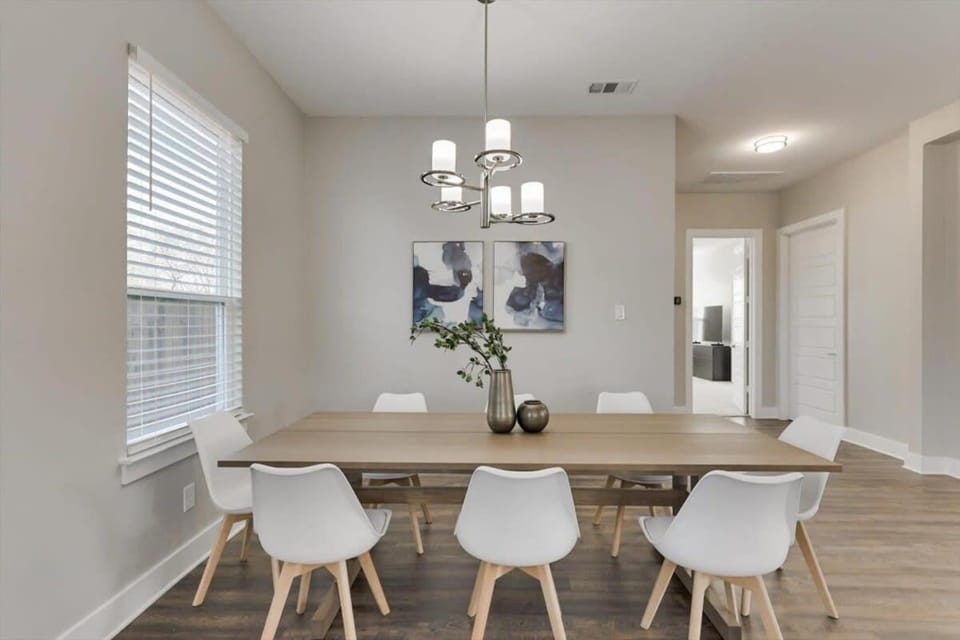 Modern and Spacious High End Home near Downtown House in Dallas