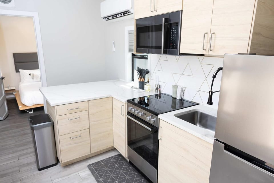 Container Home at Stardust Big Bend 5 min from Park Apartment in Big Bend National Park