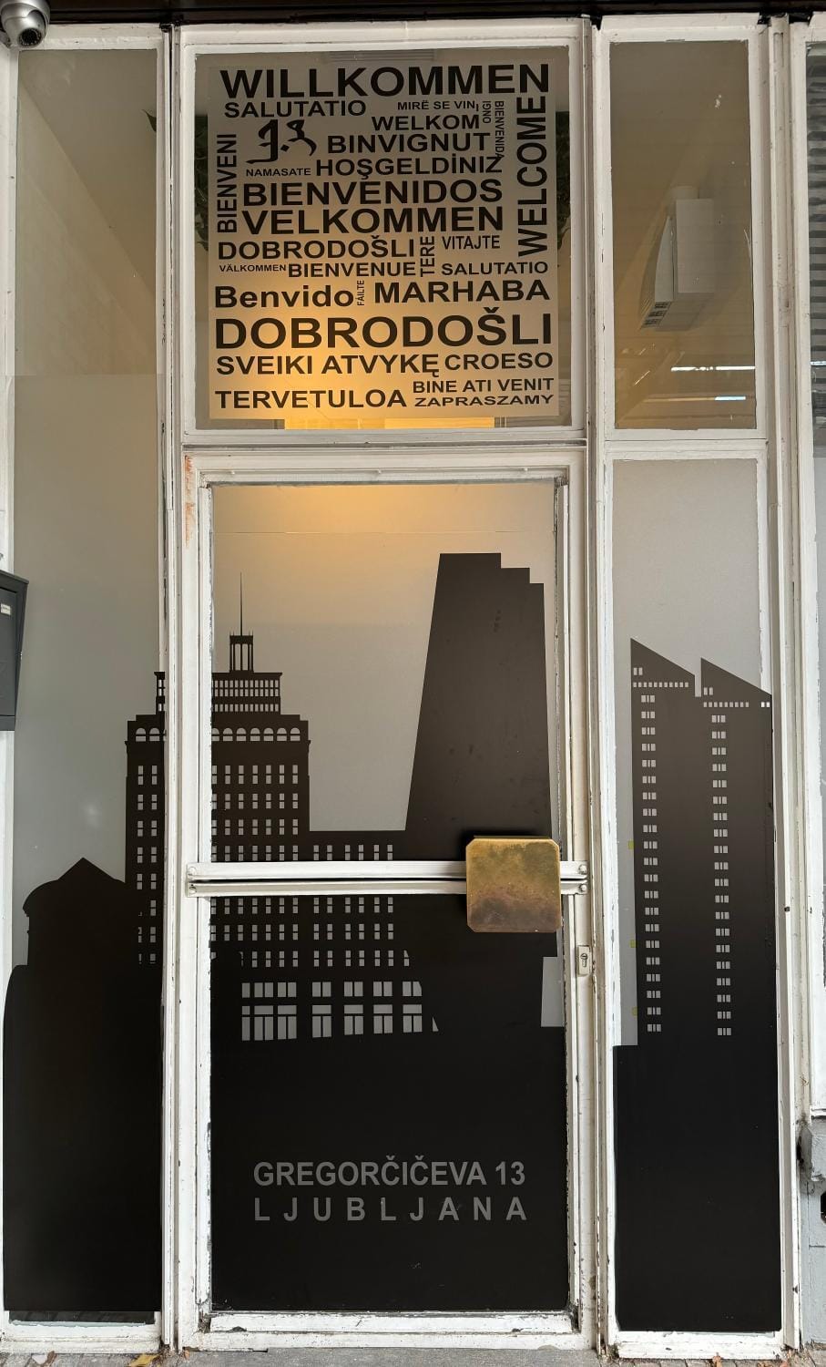 Facade/entrance