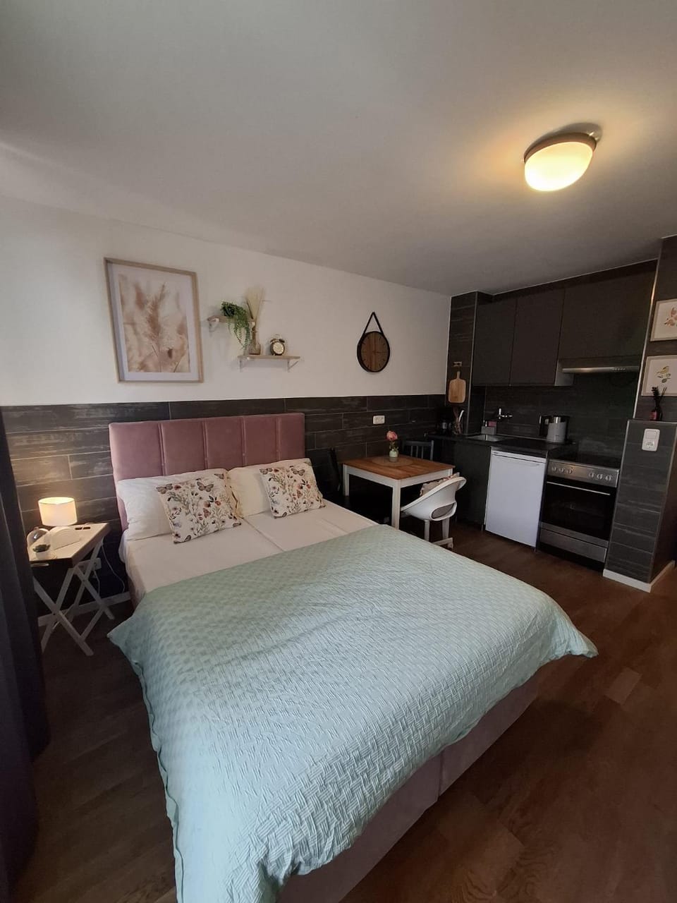Central Munich Living Apartment in Munich