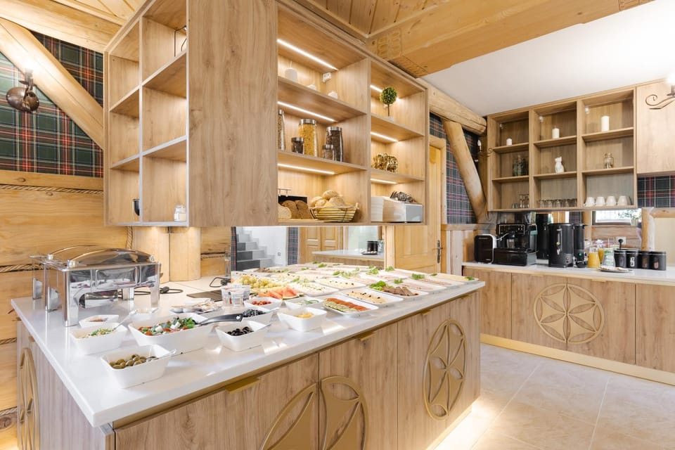 Coffee/tea facilities, Food, Buffet breakfast, Drinks