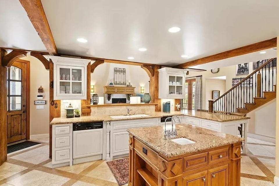 Enchanting French Inspired Chateau with Beach Club! Apartment in Carlsbad