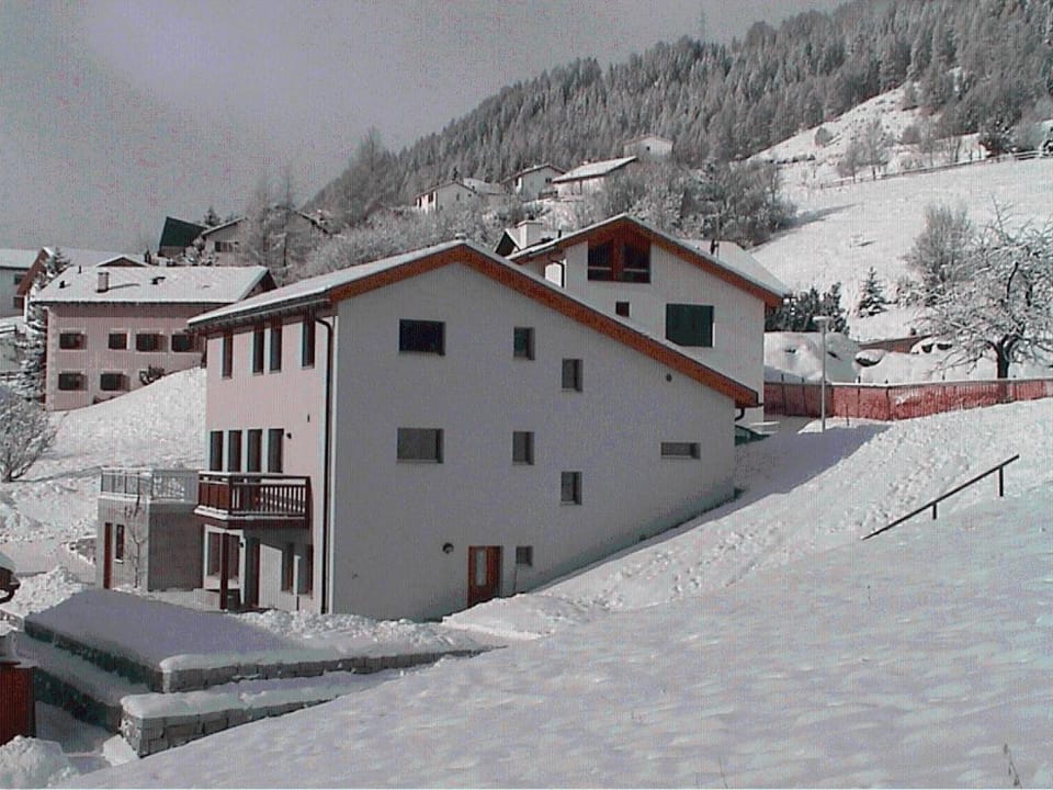 Facade/entrance, Winter