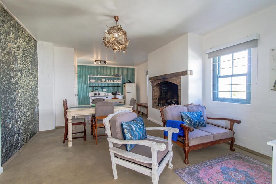 BBQ facilities, Kitchen or kitchenette, Living room, Seating area, Dining area, fireplace