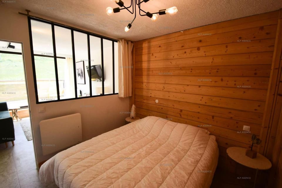 Bed, Bedroom, furniture