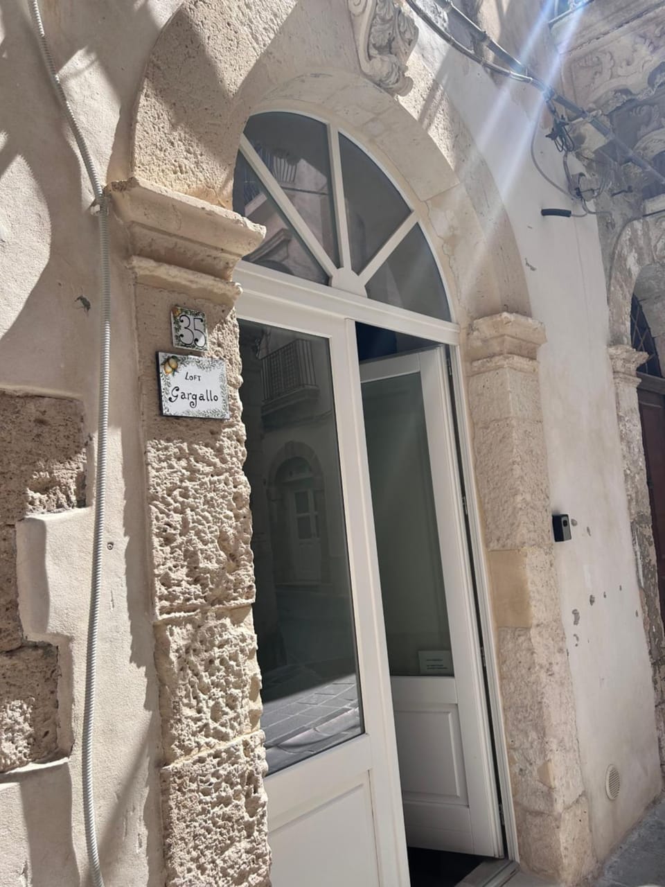 Property building, Facade/entrance