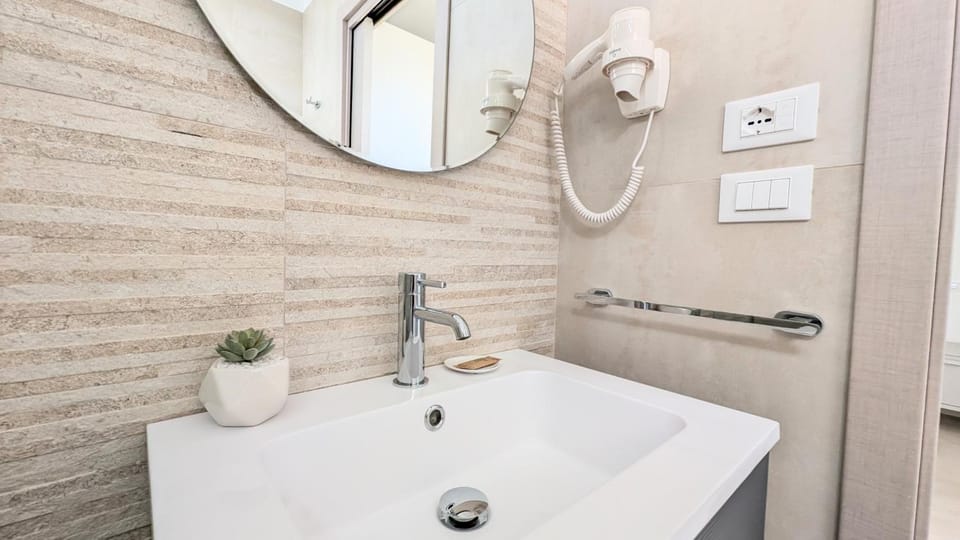 Toilet, Property building