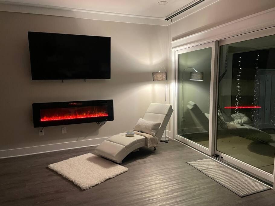 TV and multimedia, fireplace