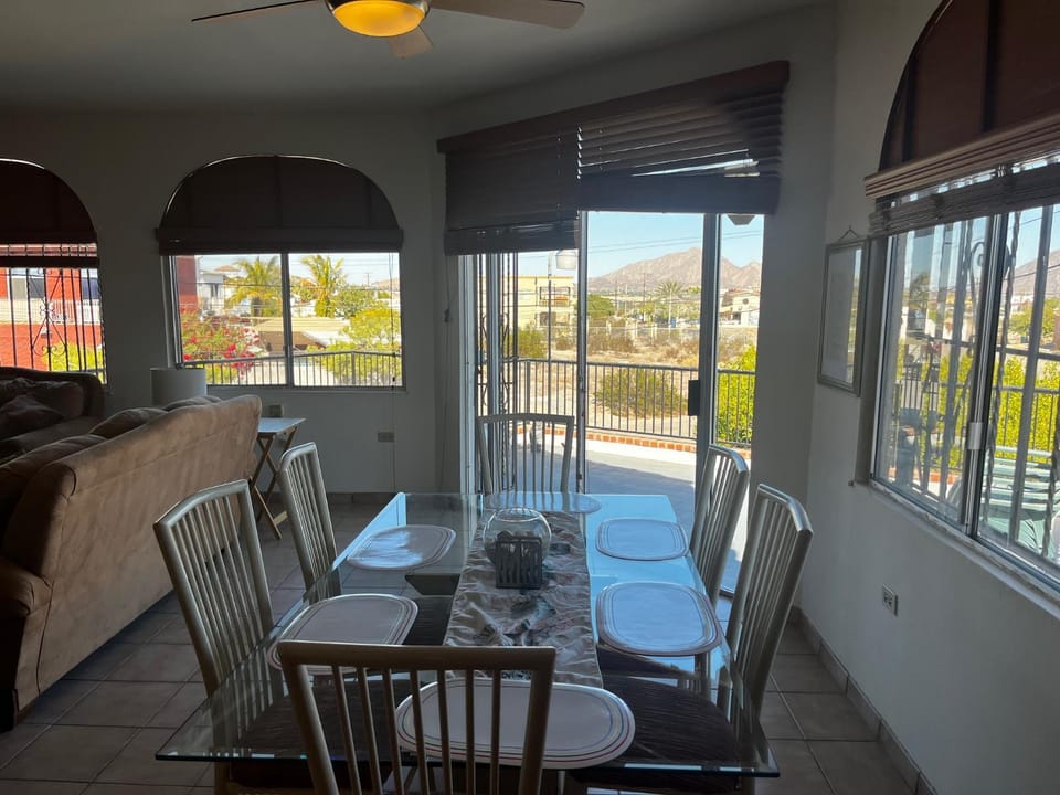 View (from property/room), Balcony/Terrace, Living room, Seating area, Dining area