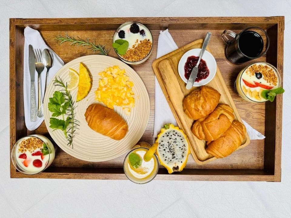 Food and drinks, Breakfast, Continental breakfast