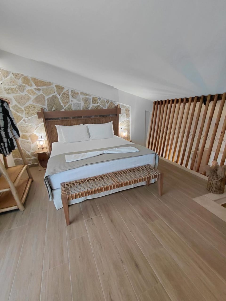 Bed, Photo of the whole room