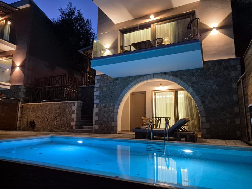 Patio, Swimming pool
