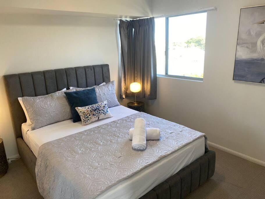 Tranquil 3 Bedroom Retreat in Townsville City Apartment in Townsville
