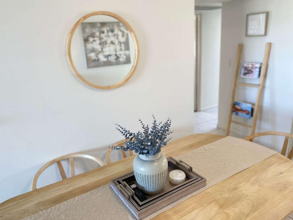 Tranquil 3 Bedroom Retreat in Townsville City Apartment in Townsville