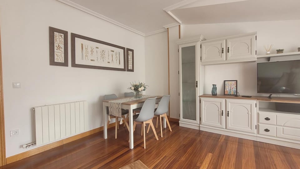TV and multimedia, Dining area